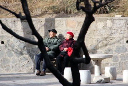 91视频下载免费仪叮嘱“别只顾着补钙,还要每天多晒晒太阳!”