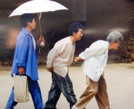 91视频下载免费仪生产厂家阐述是你的清高装出卖了自己 说说你身边的装女